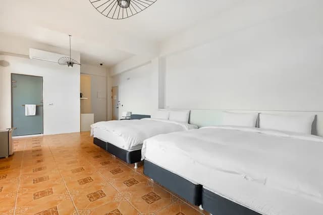 草戶民宿｜恆春包棟民宿-四人房-附陽台-1