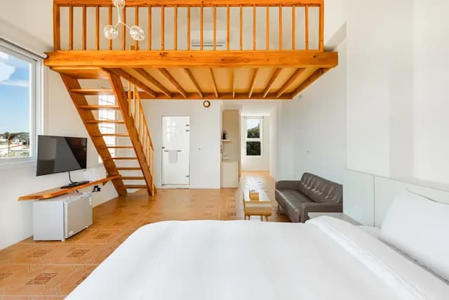 草戶民宿｜恆春包棟民宿-樓中樓四人房-7