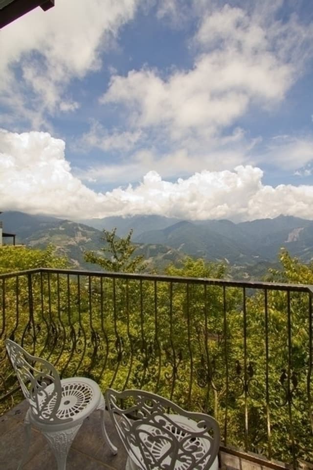 Qing Jing Fengye Homestay-Landscape two-person room-7