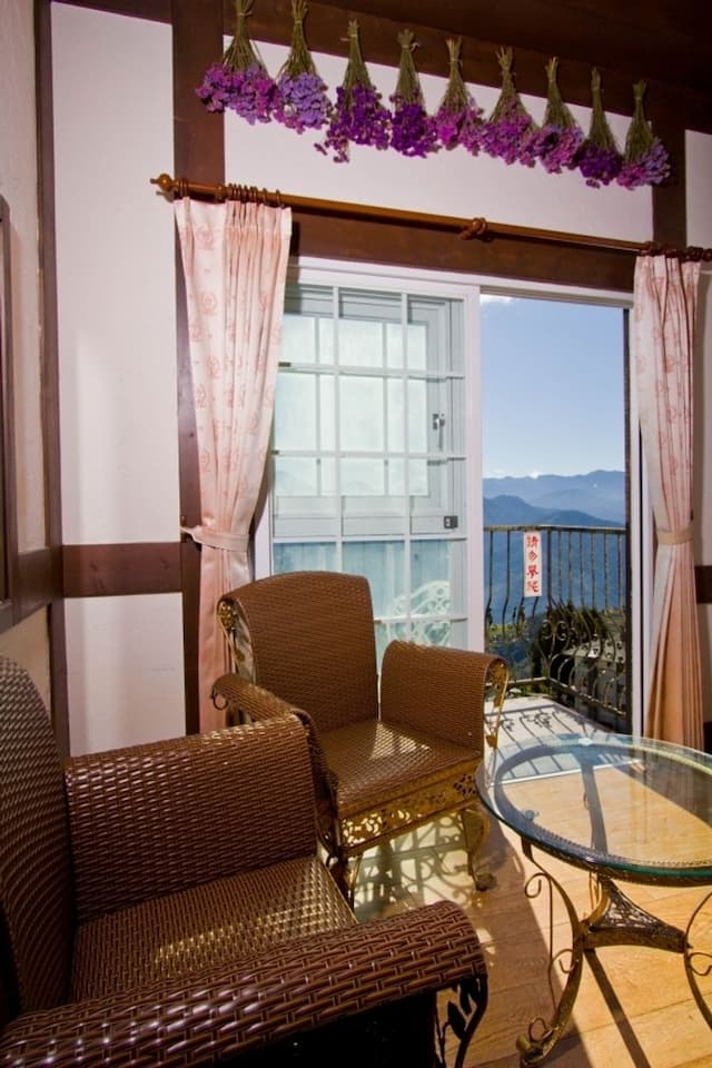 Qing Jing Fengye Homestay-Landscape two-person room-4