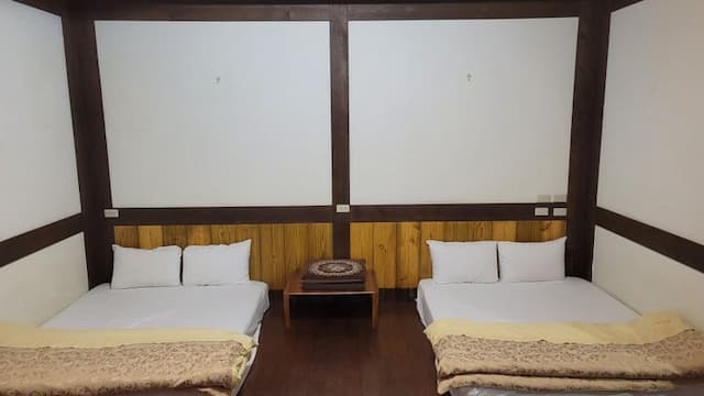 Qing Jing Fengye Homestay-Cozy quadruple room-5