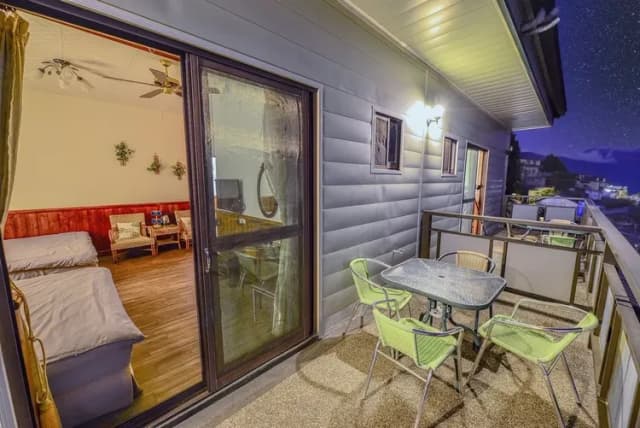 Home Stay Of CingJing-Quadruple Room with Mountain View-6