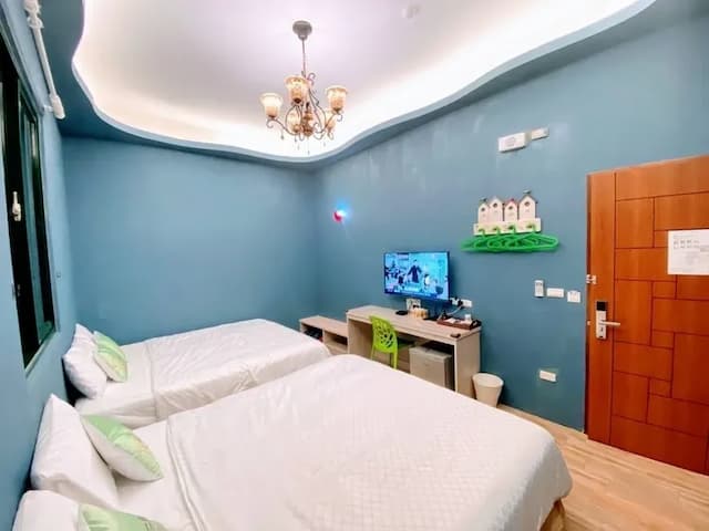 墾丁包棟民宿/ IG :kenting_timehouse_beach_ville 恆春鎮海景五臥室12-16人包棟/烤肉/唱歌/電動麻將/德州/廚房/步行沙灘3分鐘-三臥室villa 12人包棟-2