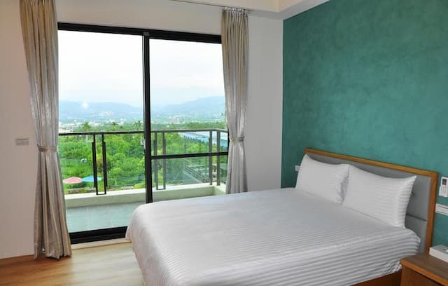 南投休閒農場 一峸一宿-山景四人房(305)-1