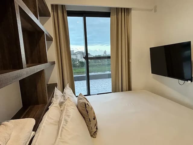 LOVE 미 리조트 클럽-Light Travel Double Room (standard double bed)-2