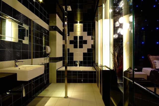 面湖奢華風雙人房-衛浴