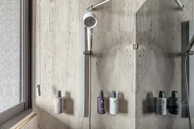 Là Vail homes-Queen Room with Balcony-13