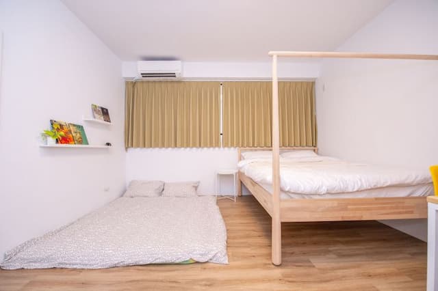 The bedroom can accommodate max 4 guests