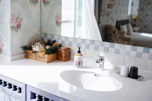 R&J Guesthouse-Deluxe double room-2