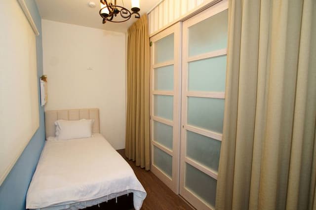 TRAVEL CATS-Single Suite-5