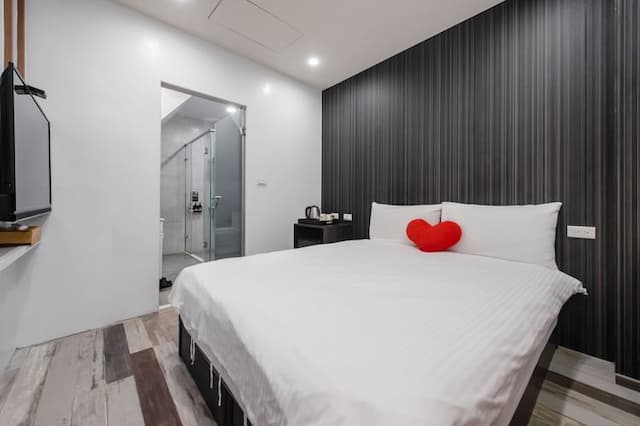 日月潭兒茶宿｜附電梯、地點便利、乾淨舒適-舒適雙人房-無窗-505.506-7