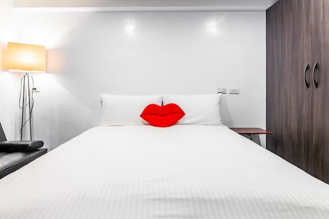 日月潭兒茶宿｜附電梯、地點便利、乾淨舒適-加大樓中樓家庭房-附浴缸-101-7