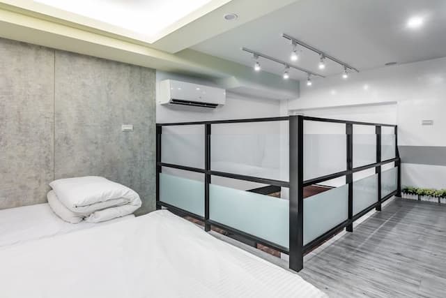 日月潭兒茶宿｜附電梯、地點便利、乾淨舒適-加大樓中樓家庭房-附浴缸-101-10