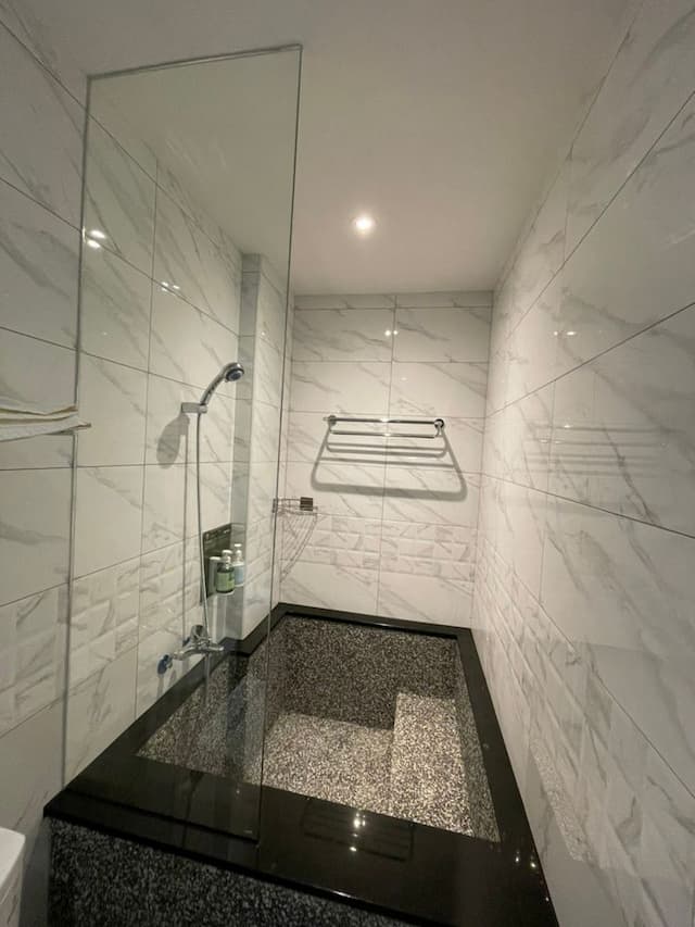 Wujie Childlike B&B-Mountain View Large Triple Room with Bathtub-Winne-10