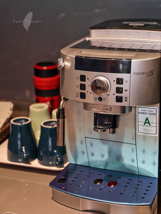 Wujie Childlike B&B-Family Room with Terrace-Kitty-6