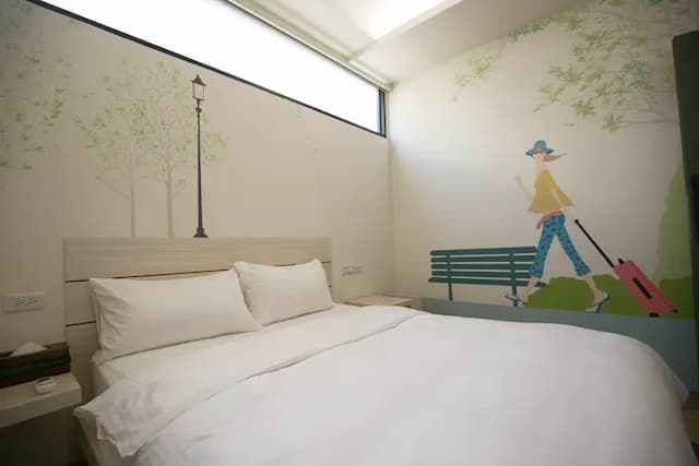 樂宿保安｜緊鄰海安路商圈、舒適浴缸房-高級雙人房(陽台/浴缸)-5