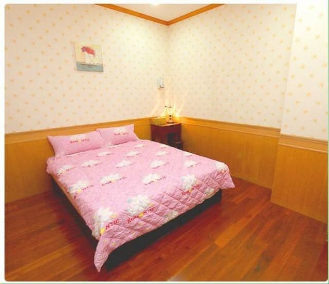 Picking up the New York Pavilion-6~8 people's cladding (ground floor)-4