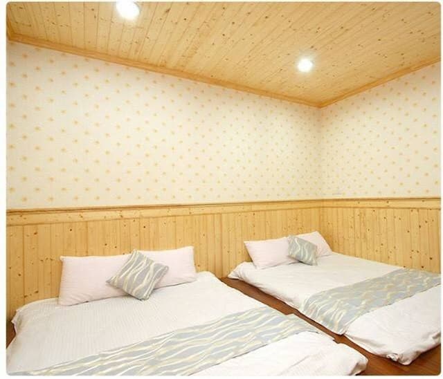 Picking up the New York Pavilion-6~8 people's cladding (ground floor)-5