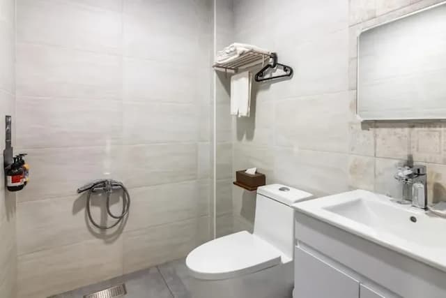 日月潭兒茶宿｜附電梯、地點便利、乾淨舒適-雙人房-無窗-305-6