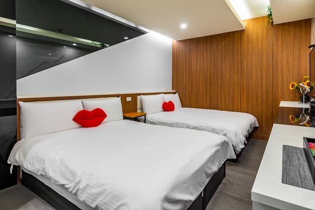 日月潭兒茶宿｜附電梯、地點便利、乾淨舒適-高級家庭房-202.502-7