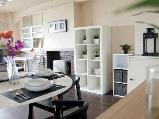 Western Style Apartment in Kobe with Sea View-Large Western Style Apartment in Kobe with Sea View-1