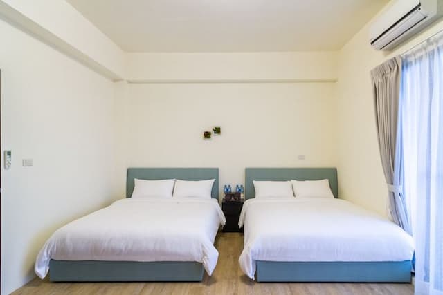 Wendy's Home City Hall A-Large quadruple room-1