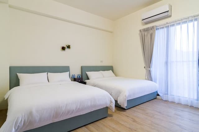 Wendy's Home City Hall A-Large quadruple room-2