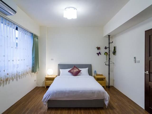 Wendy's Home City Hall B-Large double room-1