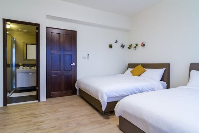 Wendy's Home City Hall B-Comfortable quadruple room-3