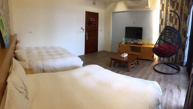 夜泊、梅花鹿民宿｜寬敞親子溜滑梯-歡樂四人房-2