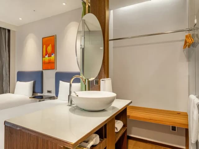 CHECK inn Taipei Xinyi-Standard Twin Room without Window-10