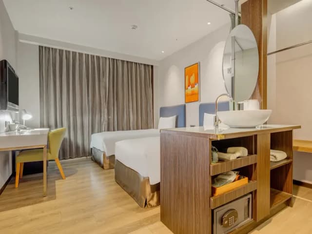 CHECK inn Taipei Xinyi-Standard Twin Room without Window-9