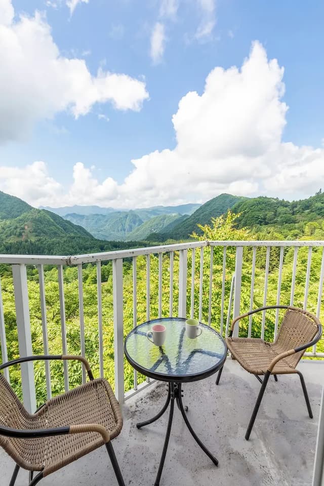 A villa in the forest in Nankarazawa.-Villa in the woods in Minamitakurazawa.Nam Kuruizawa No. 1-8