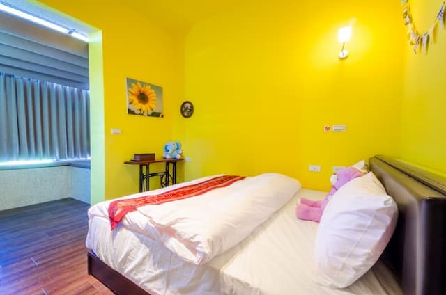 陽光屋民宿-豪華雙人房-5