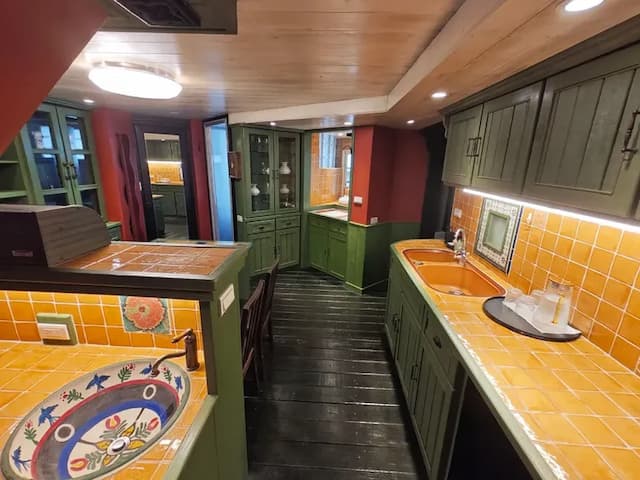 金石新月光-西班牙四人房-5