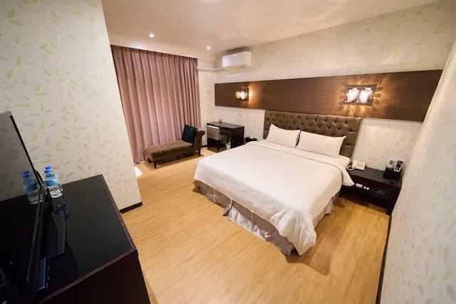 日光河堤時尚旅店｜近高雄音樂中心-典雅雙人房-2