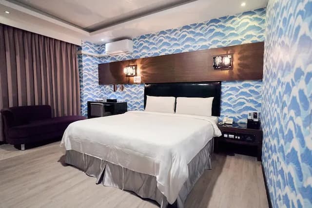 日光河堤時尚旅店｜近高雄音樂中心-典雅雙人房-1