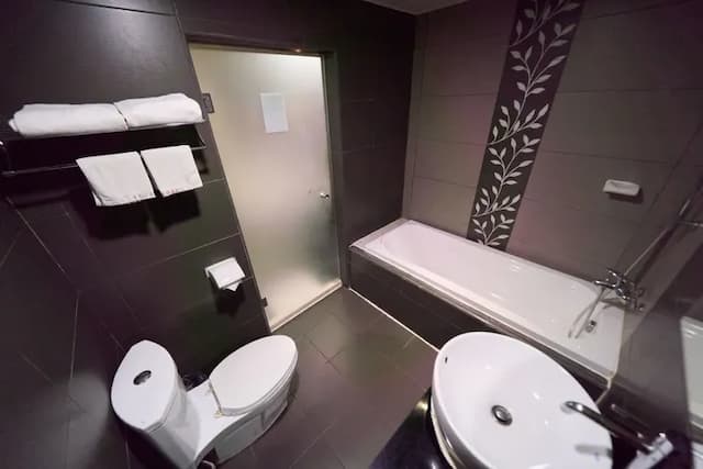 日光河堤時尚旅店｜近高雄音樂中心-甜蜜雙人房-4