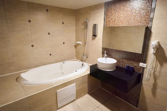 日光河堤時尚旅店｜近高雄音樂中心-浪漫雙人房-2