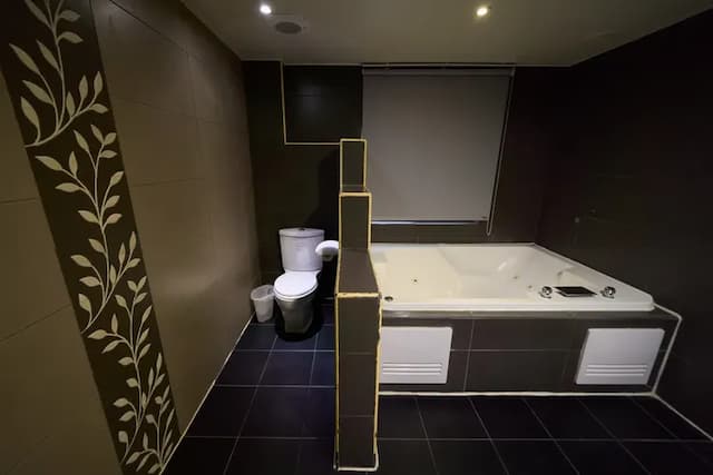 日光河堤時尚旅店｜近高雄音樂中心-豪華雙人房-3