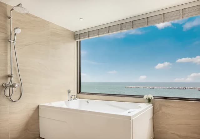 烏華欣飯店 (U Hua Hin)-海景小型套房，附豪華極樂浴缸 (含早餐) 積極型退訂政策 (Junior suite seaview with Lux Bliss Bath (Room with breakfast)) Positive cancellation policy-5