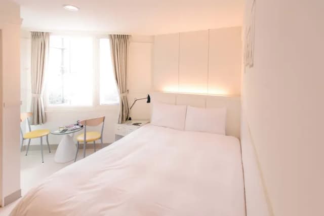 奇異果快捷旅店-中正店｜ 近柳川水岸步道、中華路夜市-簡約雙人房-5