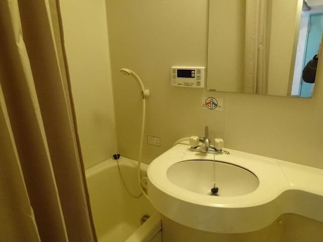 T&K旅宿 神戶三宮東-阪神本線大石站/付費自行車-日式四人房（帶私人浴室）-4