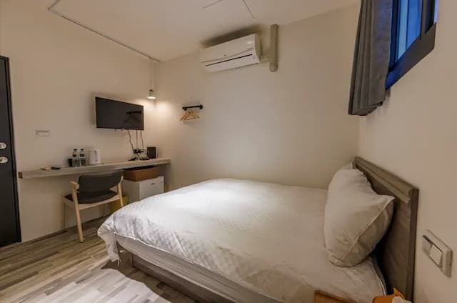 Xiangdu Culture and Tourism-Literary Youth Double Room-2