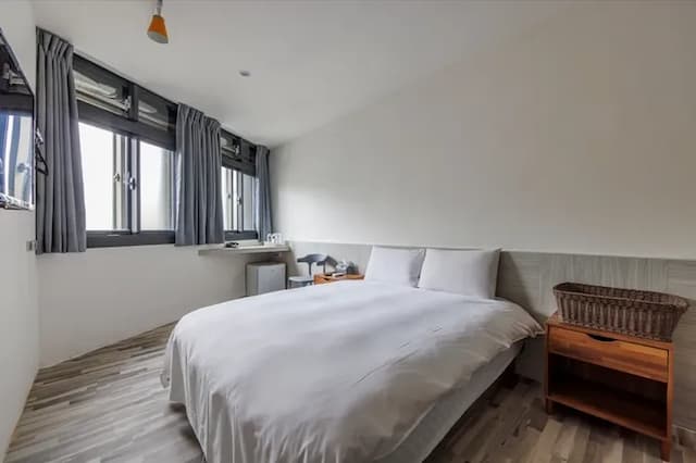 Xiangdu Culture and Tourism-Blue and white porcelain double room-3