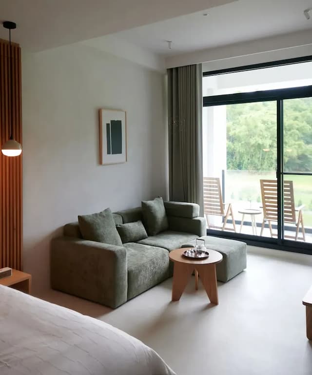 Walk in house-Deluxe Double Room with Bathtub-3