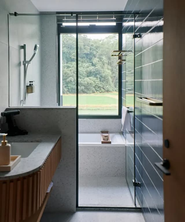 Walk in house-Superior Quadruple Room-5