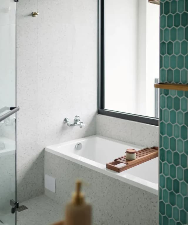 Walk in house-Deluxe Quadruple Room-8