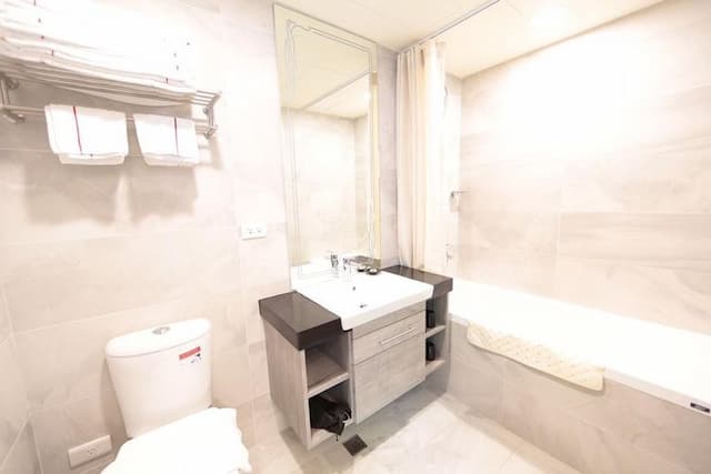 Grand Earl Hotel-Superior Single Bed room-3