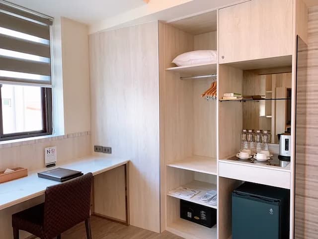 Grand Earl Hotel-Earl Quad Room-3